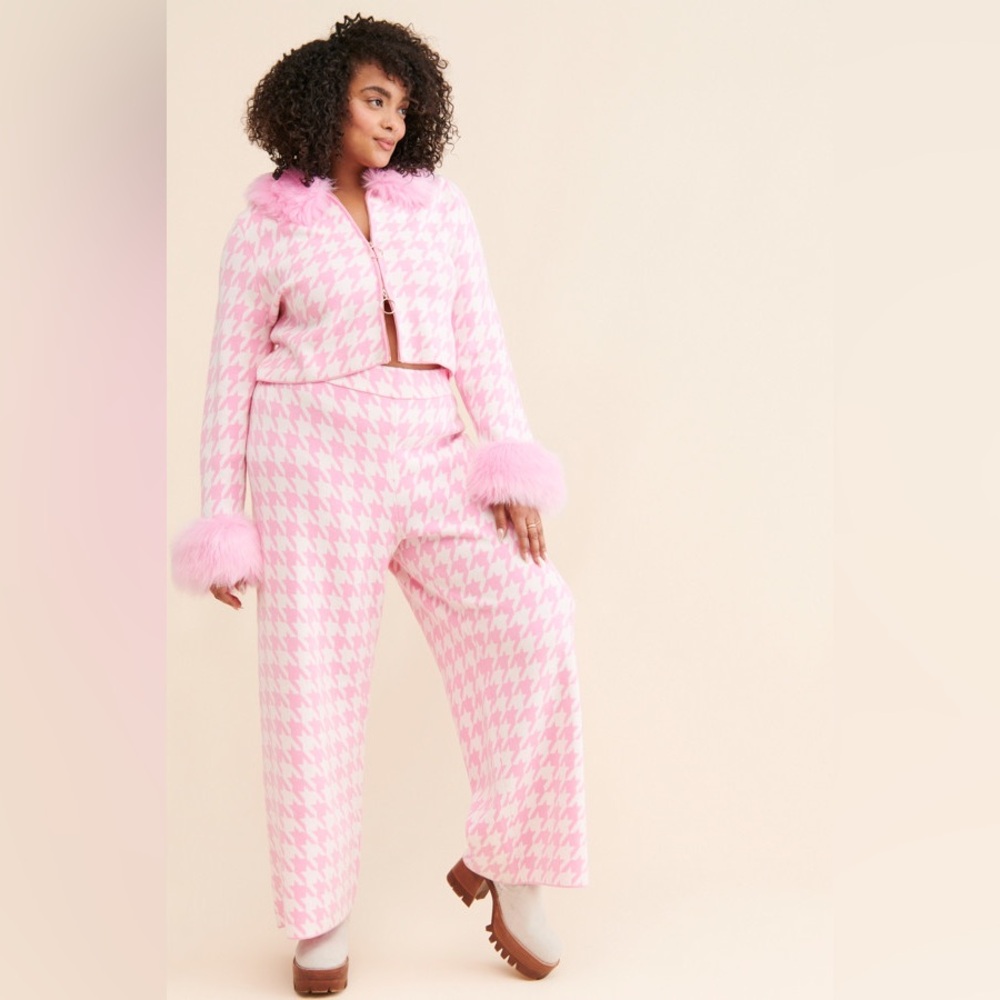 Show Me Your MuMu Pink Houndstooth Wide Leg Pants - Picture 5 of 8
